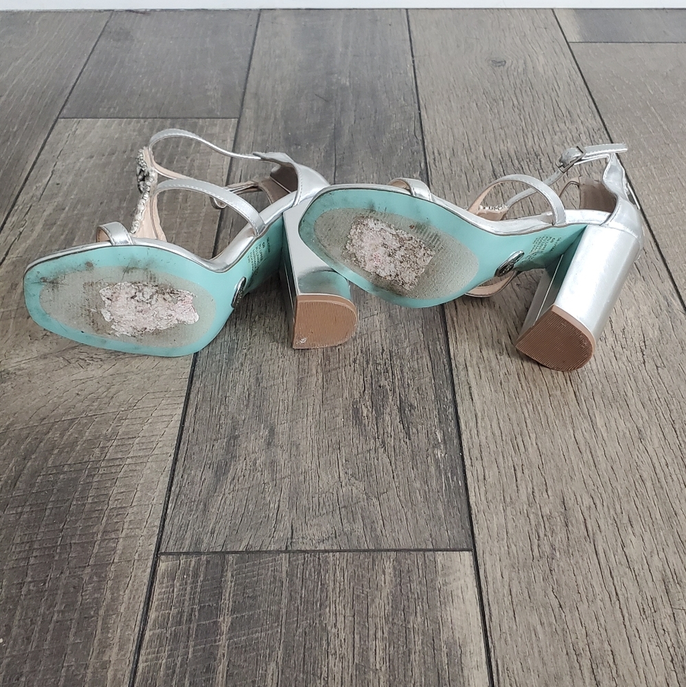 Betsey Johnson | Blue Lydia- 6B - Picture 6 of 8